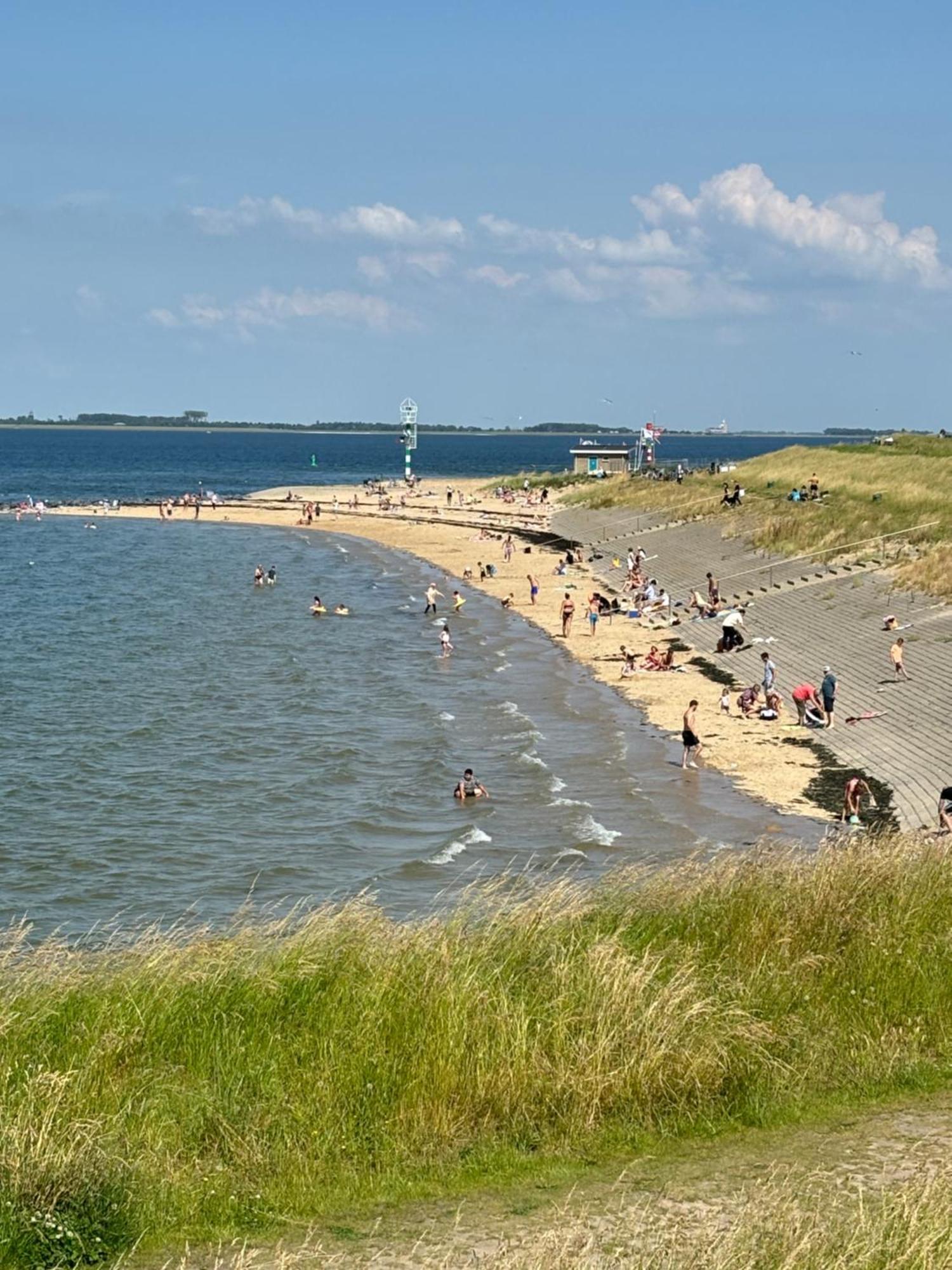 Comfortabel En Gezellig Vakantiehuis Bij Het Strand Wemeldinge Exterior photo